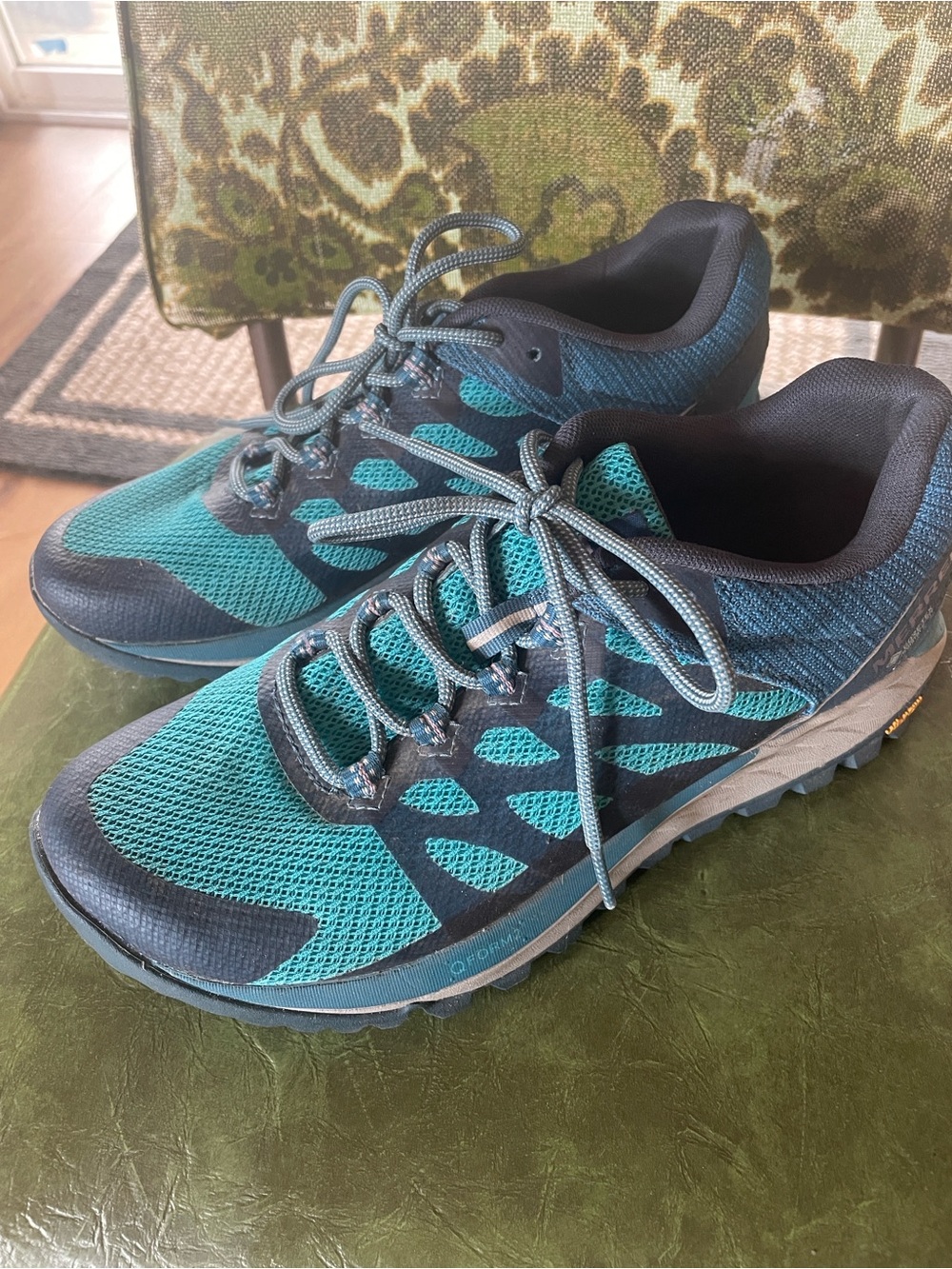 Merrell Antora 2 hiking sneaker size 7.5